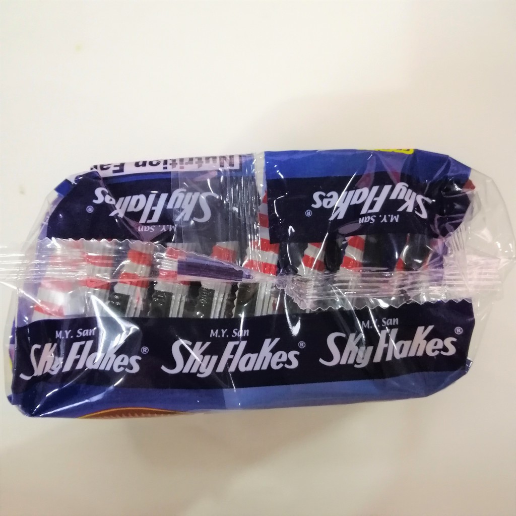 Bánh Quy Ăn Kiêng Sky Flakes Crackers (Gói 250g)
