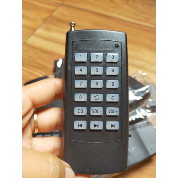 Điều Khiển remote ws898, ws998,zye898 Tặng 1 Pin Tiểu