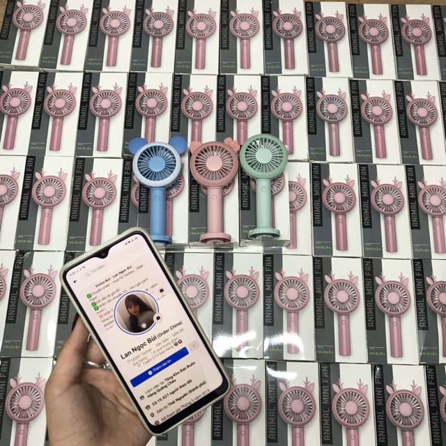Quạt mini cầm tay 3 nấc gió kèm đèn và sạc tiện lợi đáng yêu 1 đổi 1 | BigBuy360 - bigbuy360.vn
