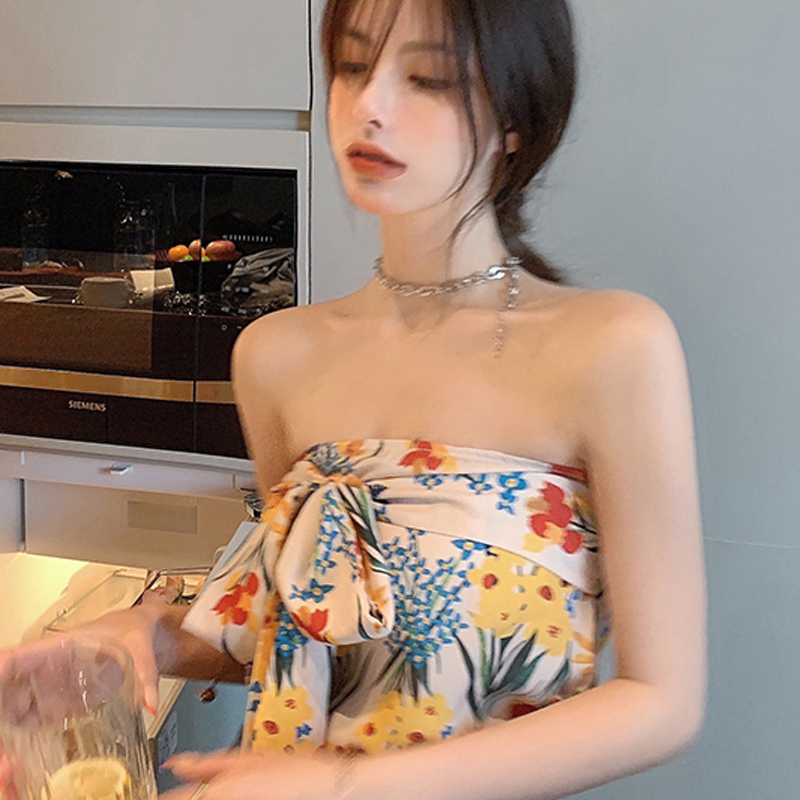 IELGY  Áo Ống Hai Dây Ngắn In Hoa Mùa Hè Nóng Bỏng Cho Nữ