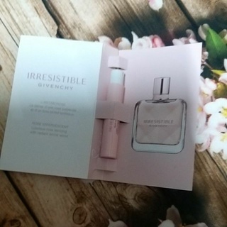 vial mẫu thử bìa giấy gãy Nước hoa Givenchy Irresistible Givenchy 2020