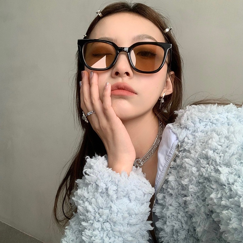 Kính Mát Màu Nâu Chống Tia UV Thời Trang Cao Cấp Cho Nữ