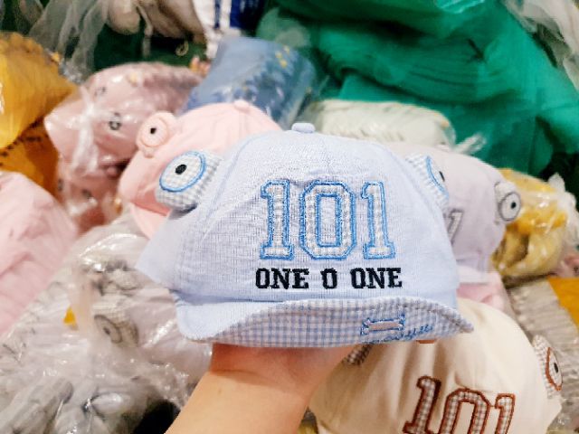 Sale !!! MŨ CÓ TAI IN SỐ 101 CHO BÉ(5M-1.5Y) (1084 )