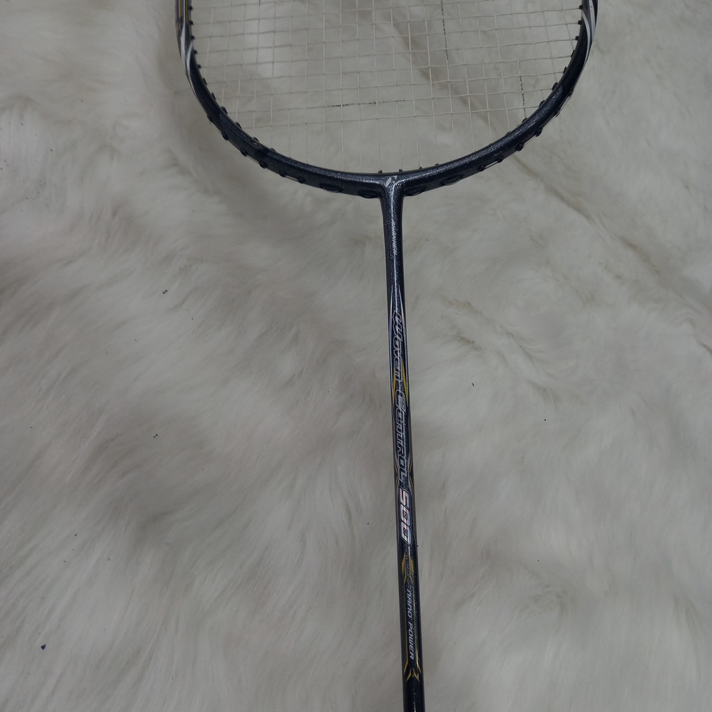 1 Chiếc Vợt cầu lông fleet hàng chính hãng khung cacbon, hàn 1 mối, cũ, căng 10 kg