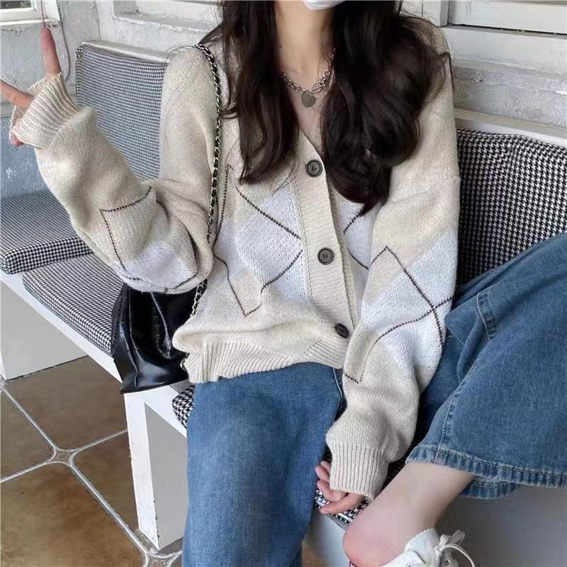 Áo Khoác Cardigan Nút Kẻ Hình Quả Trám Dáng Thời Trang Thu Đông Tay Dài | Smide Clothing