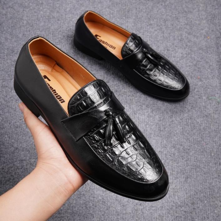 Giày Lười Nơ Chuông Dập Vân Cá Sấu Puno JUH