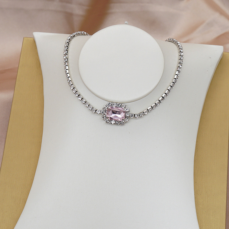 vòng cổ Mặt Vuông Đính Đá Pha Lê Lấp Lánh