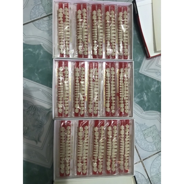 Răng sứ tháo lắp