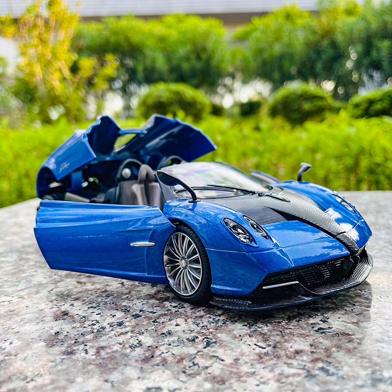 Xe mô hình Pagani Huayra Roadster 1:24 MSZ