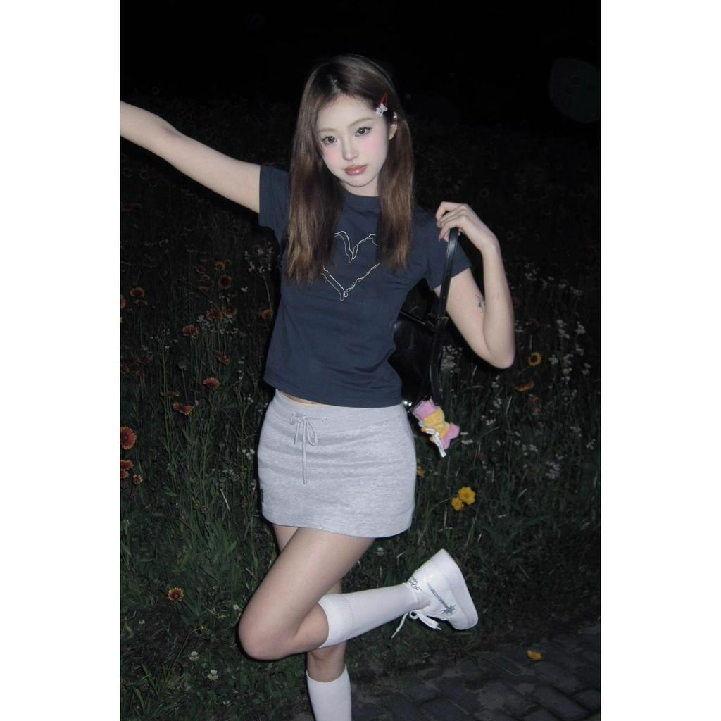 Ethelgirl Áo Thun Ngắn Tay Dáng Ôm In Hình Trái Tim Thời Trang Dành Cho Nữ