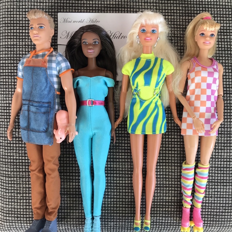 Búp bê Barbie fashionistas vintage cổ khớp ẩn nghề nghiệp chính hãng. Mã Barbie S17