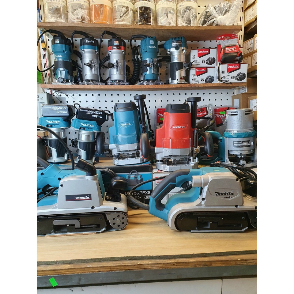 Máy nhám tăng Makita MT9400B