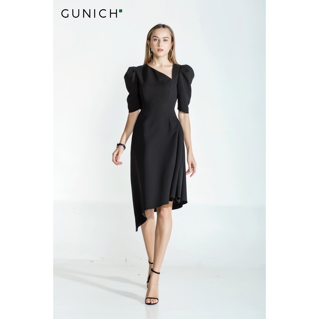 Đầm midi đen cổ lệch tay phồng Gunich