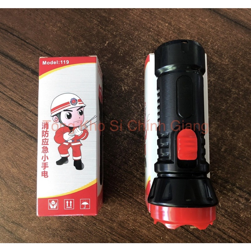Đèn pin cầm tay nhỏ gọn siêu sáng, sạc điện tiện lợi