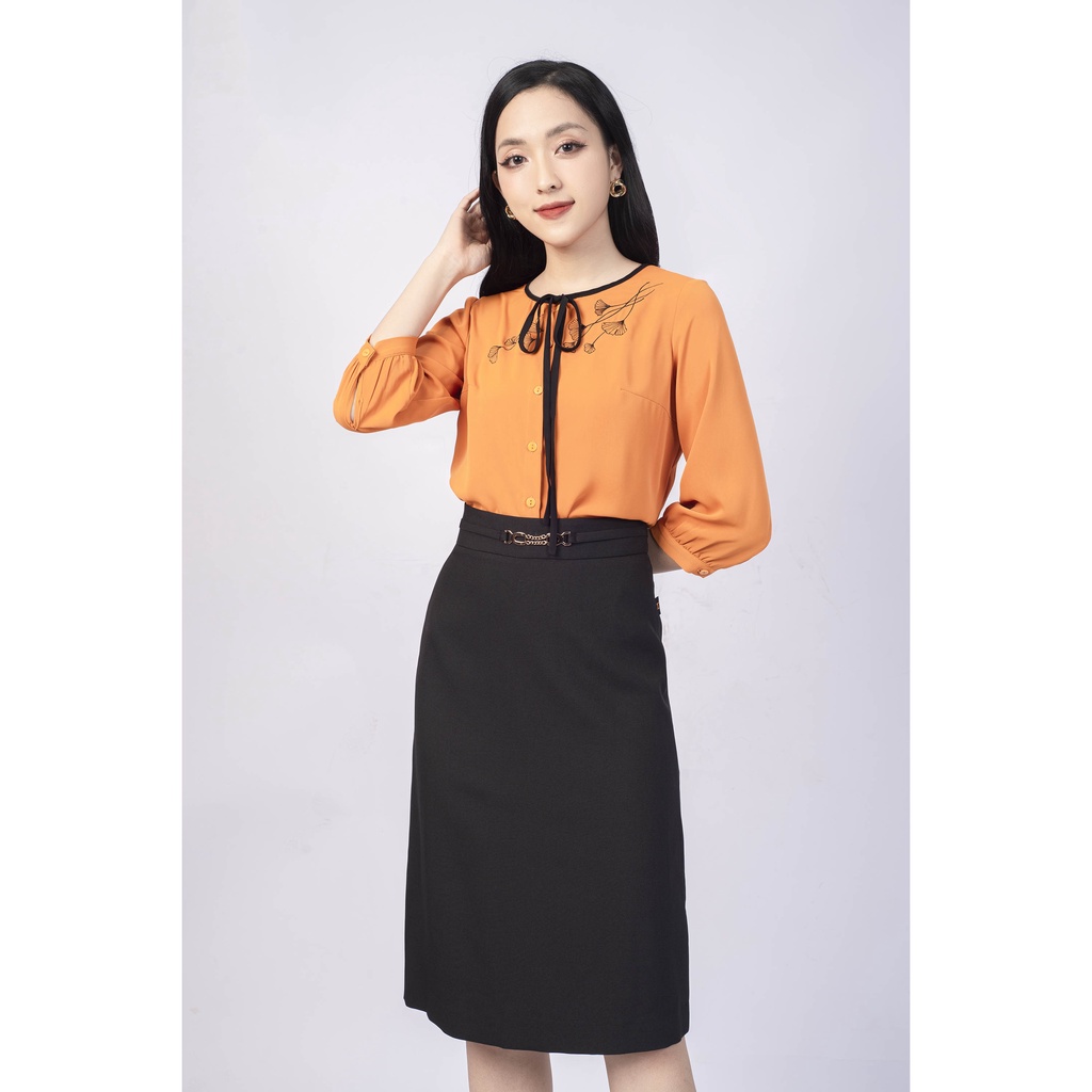 Áo sơ mi thêu cổ tròn MMOutfit M-AO020121062