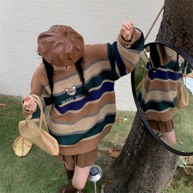 Áo Sweater Dệt Kim Cổ Tròn Họa Tiết Gấu Nâu Dễ Thương Cho Nữ