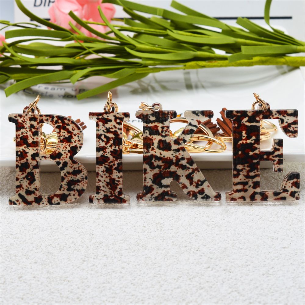 Móc Chìa Khóa Hình Chữ Cái Họa Tiết Da Báo Màu Sắc Gradient Phối Bóng Lông Độc Đáo Thời Trang Cho Cặp Đôi