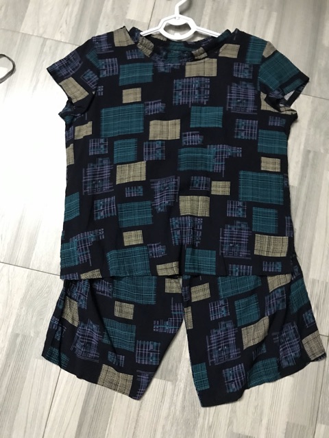 Bộ lanh sớ lửng nữ trung niên cho các mẹ