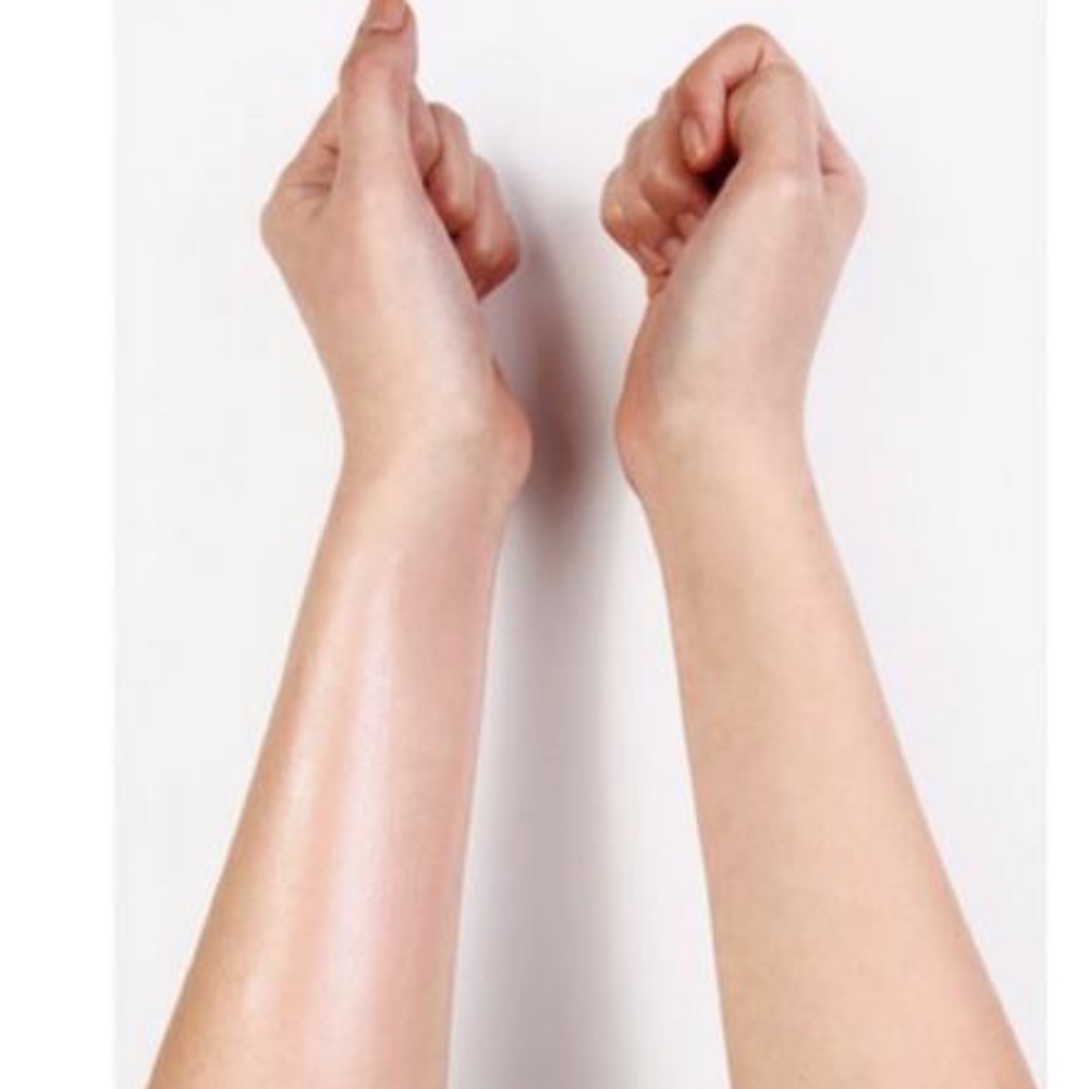 Xịt Thơm Toàn Thân Có Ánh Nhũ Victoria's Secret - Pure Seduction Shimmer Body Mist Chai 250ml