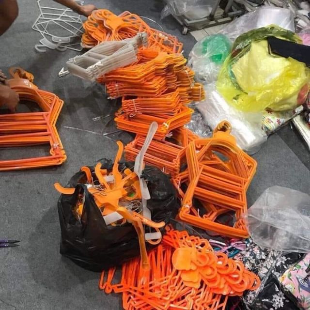 Móc quần áo trẻ em