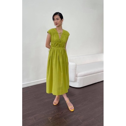 Đầm cocosin màu be size L