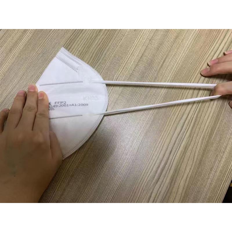 Khẩu trang N95 KN95 5 lớp chống bụi mịn PM2.5, có kẹp kim loại chắc chắn ở sống mũi