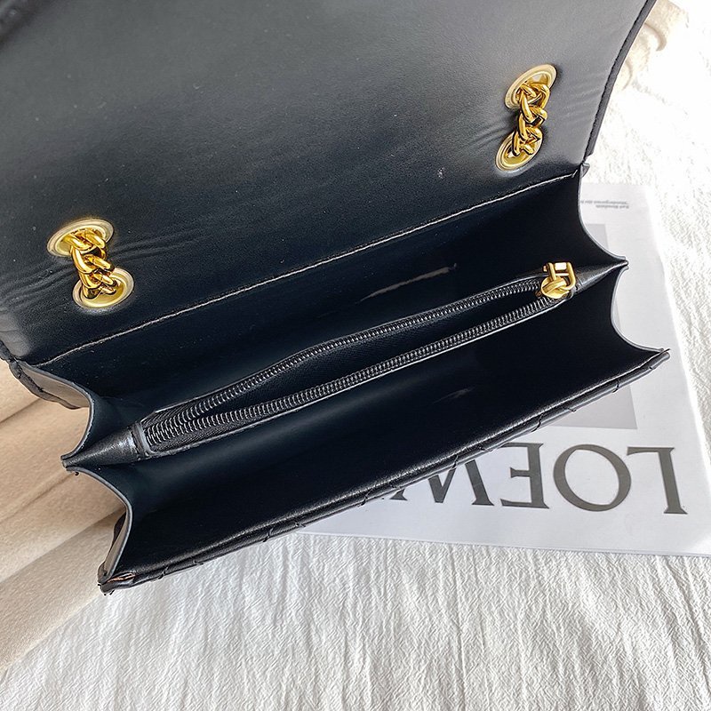 Túi Xách Da Đeo Vai Phối Dây Xích Kiểu Dáng Thời Trang Dành Cho Nữ