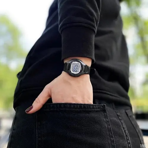 Đồng Hồ Casio Nữ LW-200-1BVDF Dây nhựa