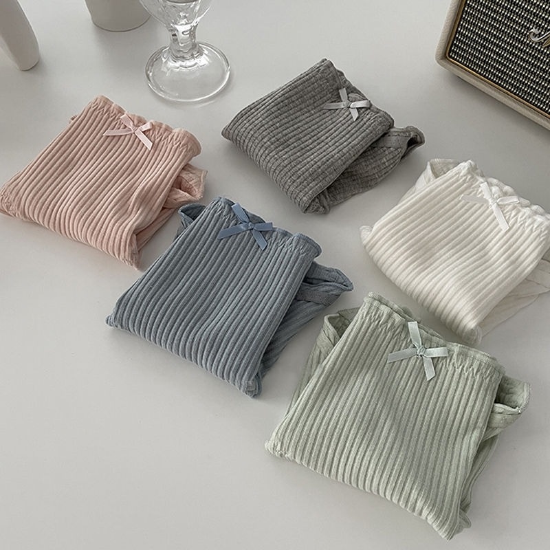 Quần Lót cotton Lưng Vừa Không Đường May Kháng Khuẩn Thoải Mái Cho Nữ