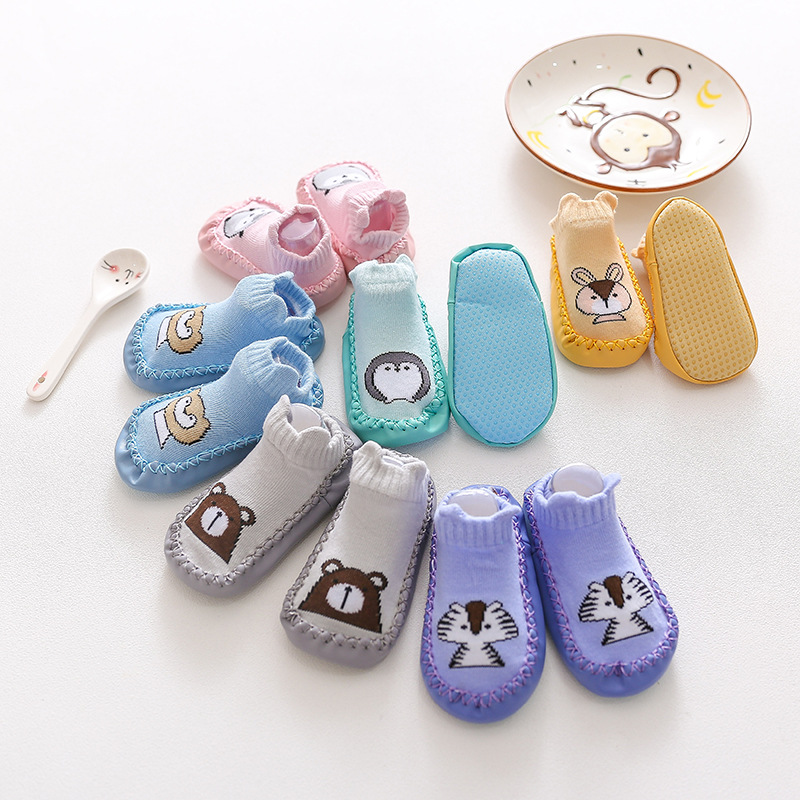 Giày Vớ Cotton Chống Trượt Hình Gấu KokoroCare YQQ-01 Dễ Thương Cho Bé Size S / M / L 1 Tháng-2 Tuổi