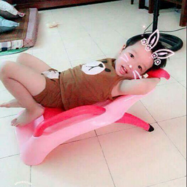 ghế gội đầu trẻ em
