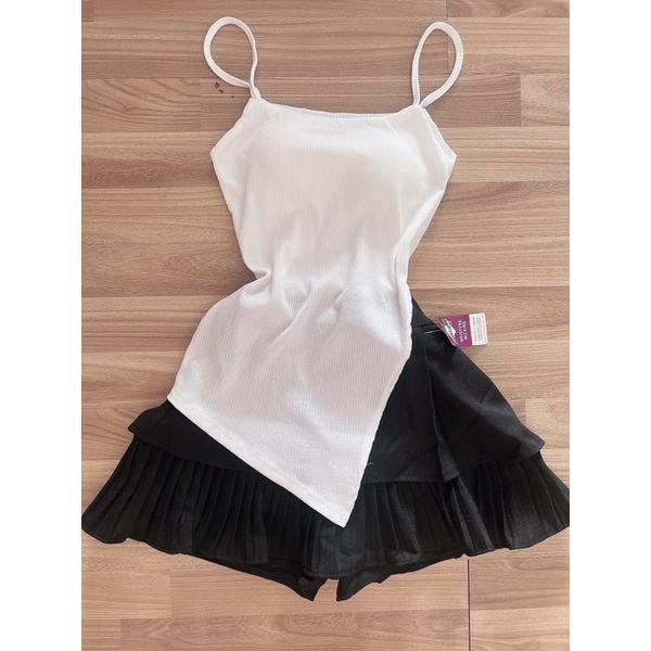 Set áo 2 dây vạt chéo xẻ tà và chân váy xếp ly tầng có túi siêu xịn