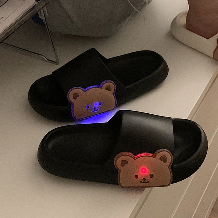 Dép quai ngang nam nữ có đèn hình thỏ gấu cute 4 màu phong cách Ulzzang Mã 115