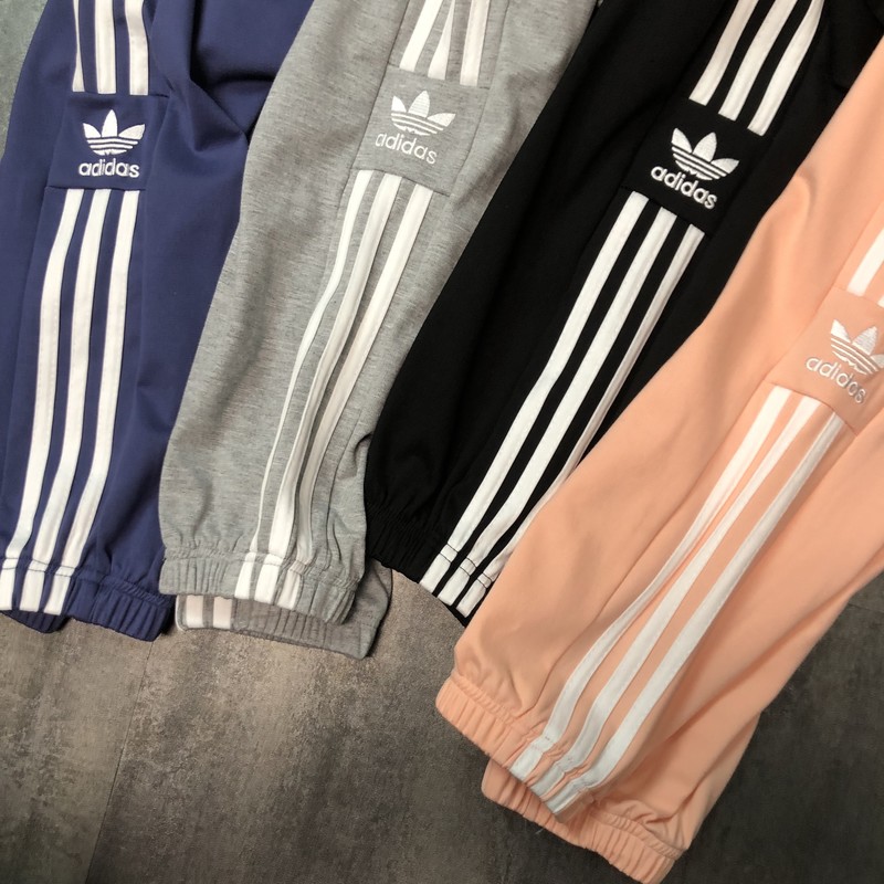 Quần Jogger Adidas 3 Sọc Thời Trang Năng Động Cho Nam Nữ