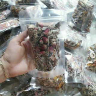 Thảo dược thiên nhiên xông mặt