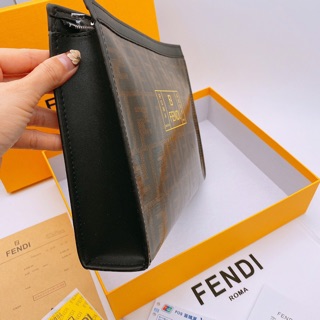 Cluth cầm tay fendi unisex fullbox