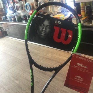 Vợt tennis Wilson Blade 101L WRT7338102