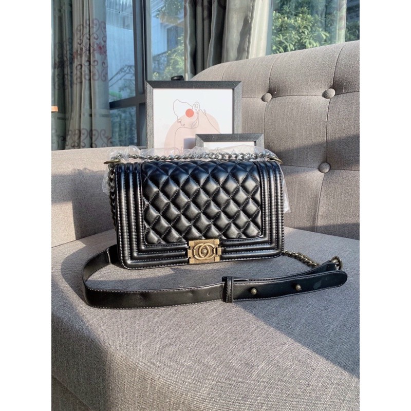 Túi xách Chanel boy cực đẹp