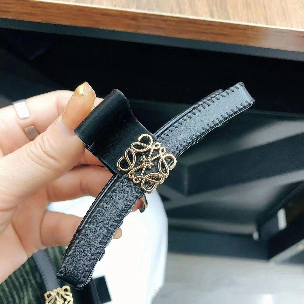 Kẹp Tóc Rửa Mặt / Kẹp Tóc Hình Cá Mập Đơn Giản Cá Tính Cho Nữ