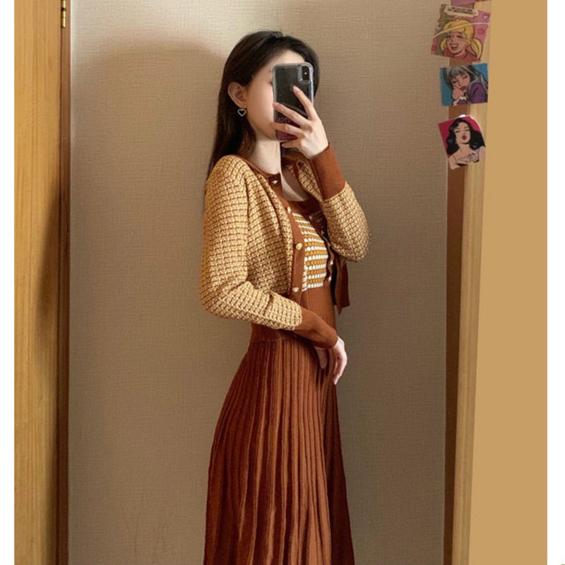 Set áo len tay dài và chân váy thời trang thu đông phong cách mới cho nữ | BigBuy360 - bigbuy360.vn