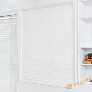 Rèm xếp dán cửa sổ phòng tắm