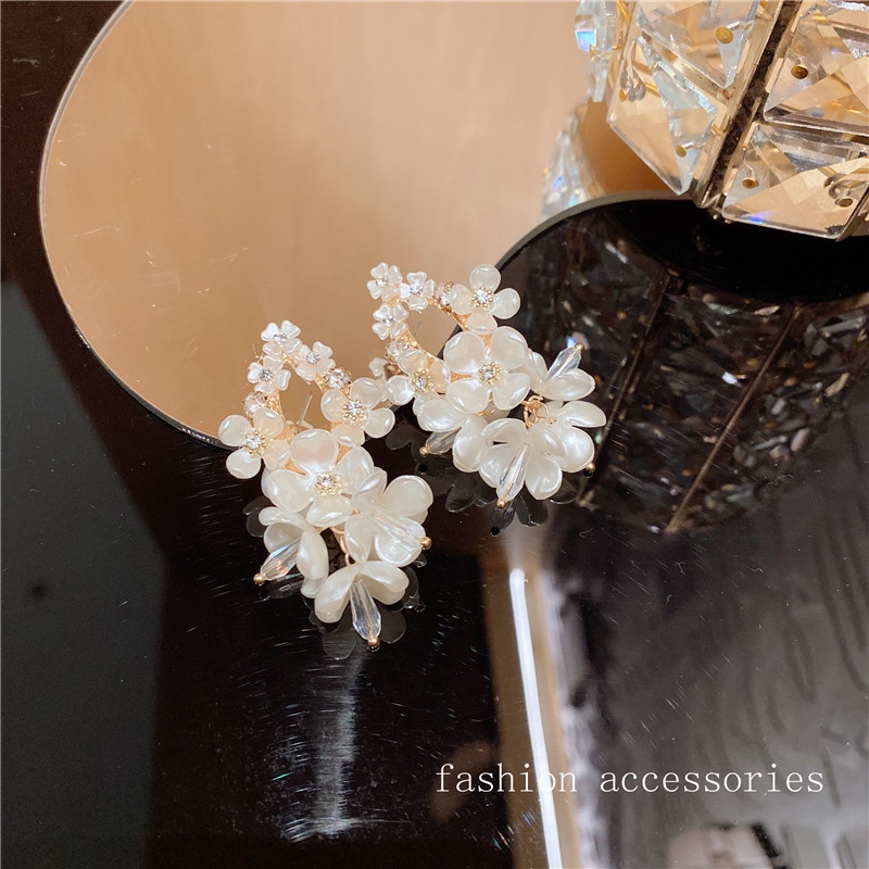 Hoa tai Bella hình giọt nước / hoa màu bạc thời trang Âu Mỹ thanh lịch