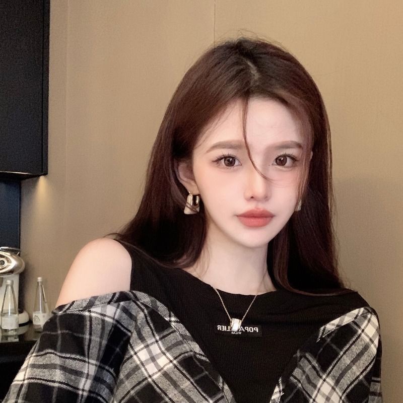 Áo kiểu COZOKC dài tay cổ tròn in chữ cá tính thời trang