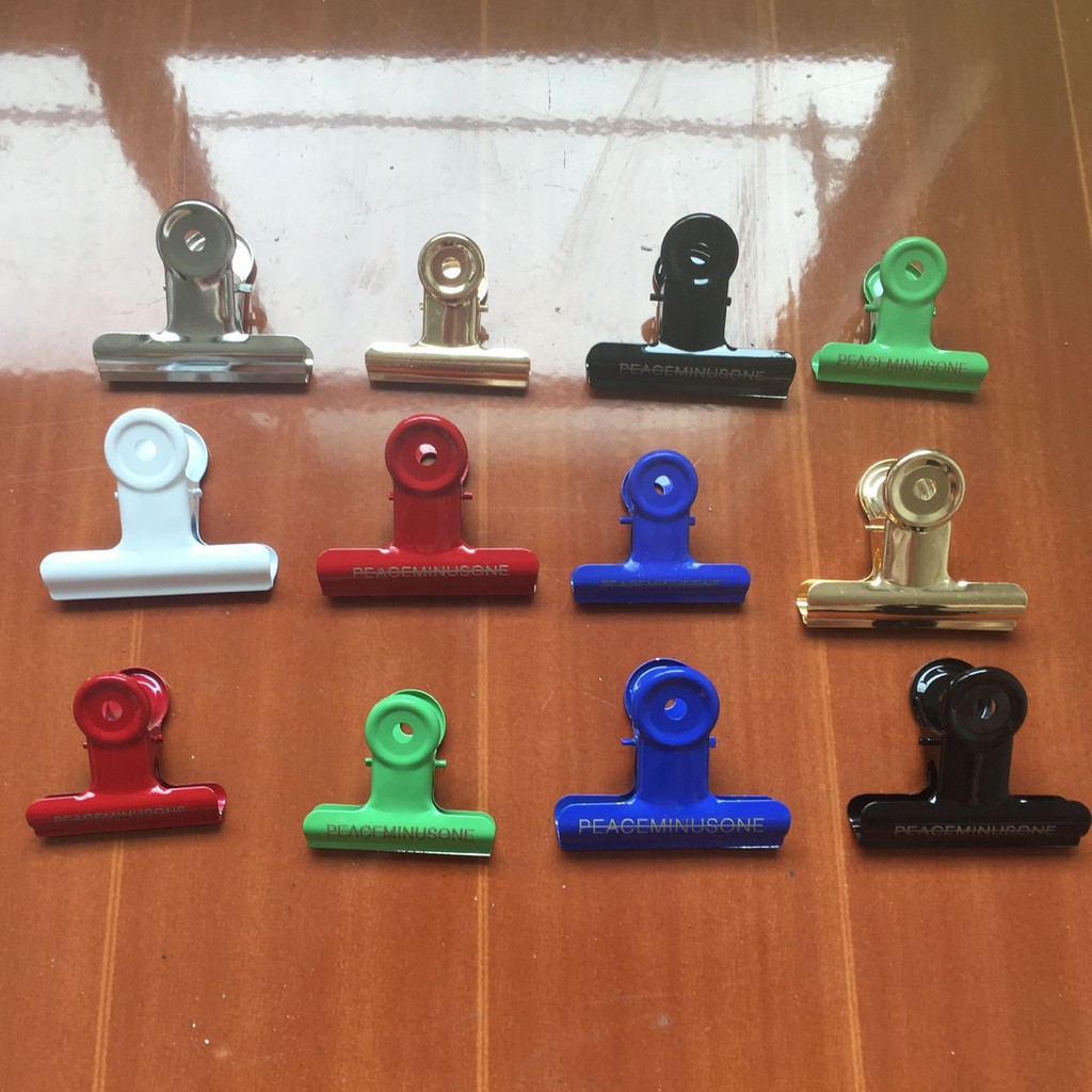 Kẹp mũ peaceminusone lớn đủ màu