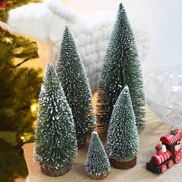 Cây thông noel đáng yêu cây thông