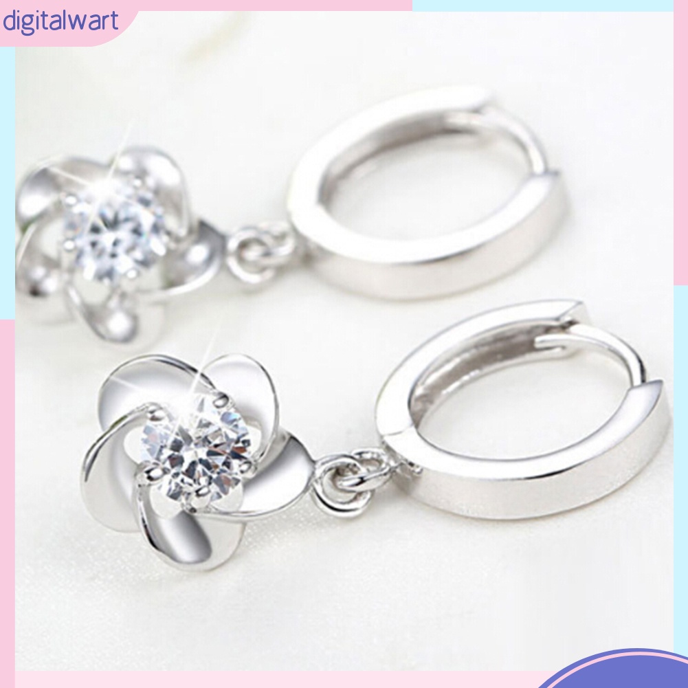 Hoa tai đính đá thời trang dành cho nữ