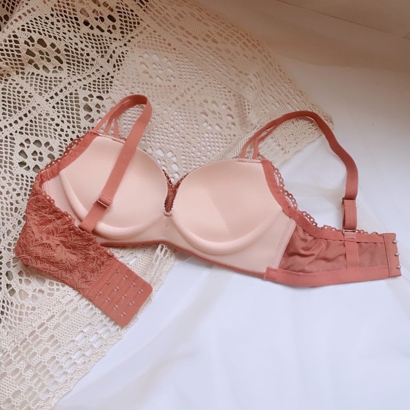 Áo ngực ko gọng phối ren có lỗ thông hơi đệm dày vừa siêu nâng 500