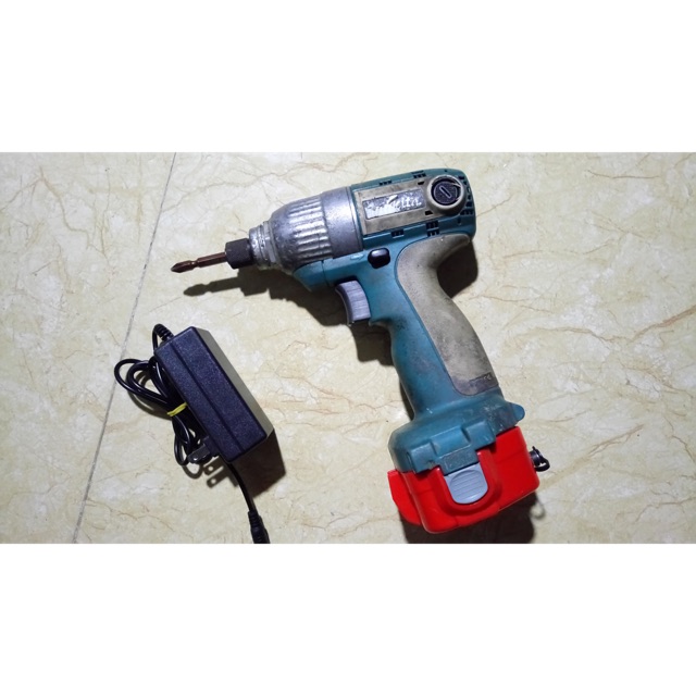 Máy khoan và bắn vít Makita 6919ND pin 14,4v