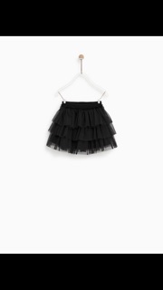 Chân váy ren đen zara dư xịn
