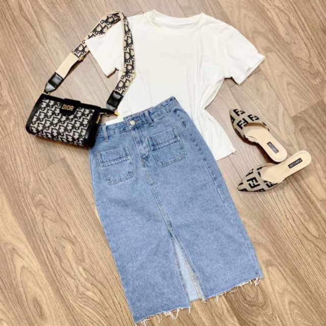 Set áo phông chân váy bò xẻ trước. | BigBuy360 - bigbuy360.vn